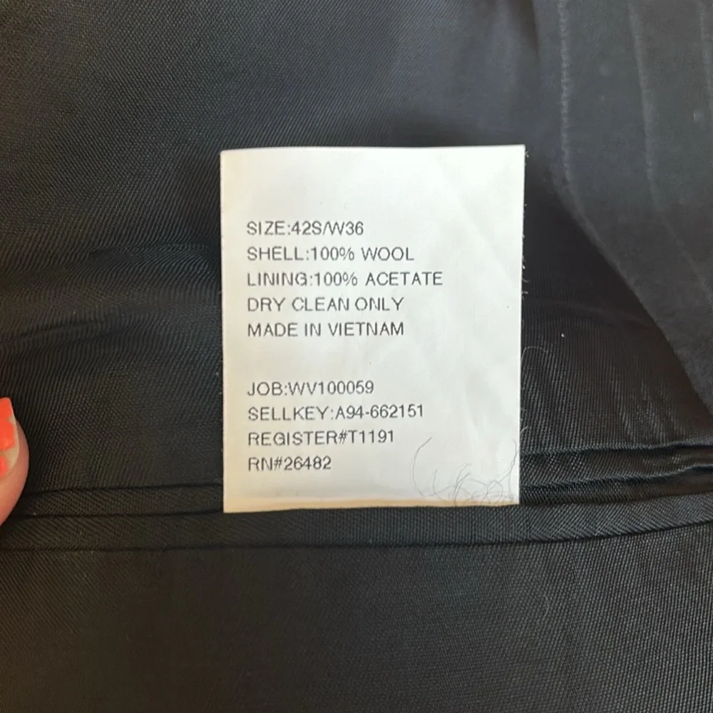 Men’s suit jacket and pants - Picture 5 of 6